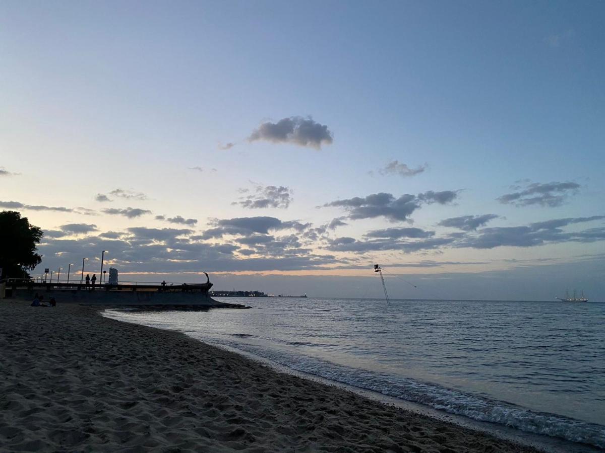 Dom Wypoczynkowy Rybnicka - Apartamenty Gdynia Exteriör bild
